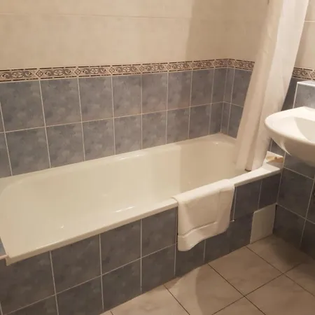 Grimaldi Forum Studio بوزولي